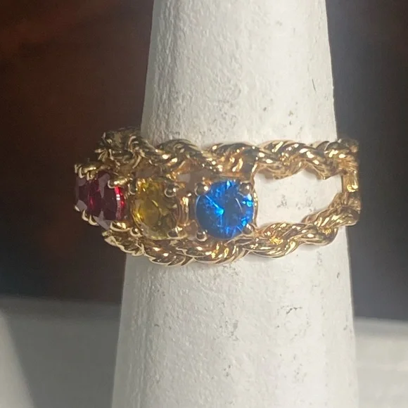 Beautiful 14k multi colored sapphire ring! Size 5 3/4 - Picture 3 of 7